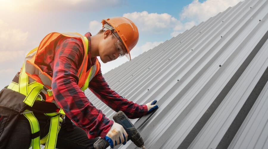 Professional residential roofers in Bradford, IA